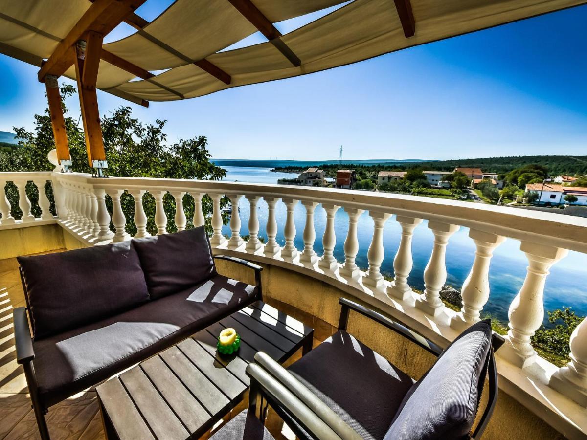 Cozy Holiday Home In Krusevo With Garden Exteriör bild