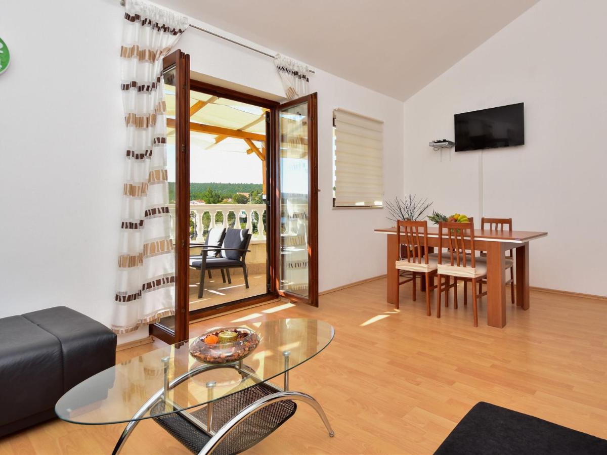 Cozy Holiday Home In Krusevo With Garden Exteriör bild