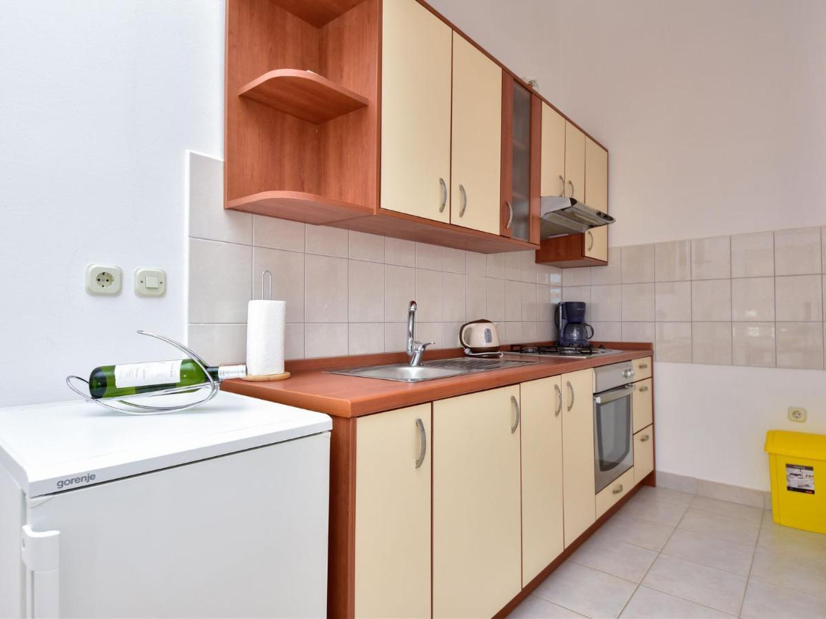 Cozy Holiday Home In Krusevo With Garden Exteriör bild